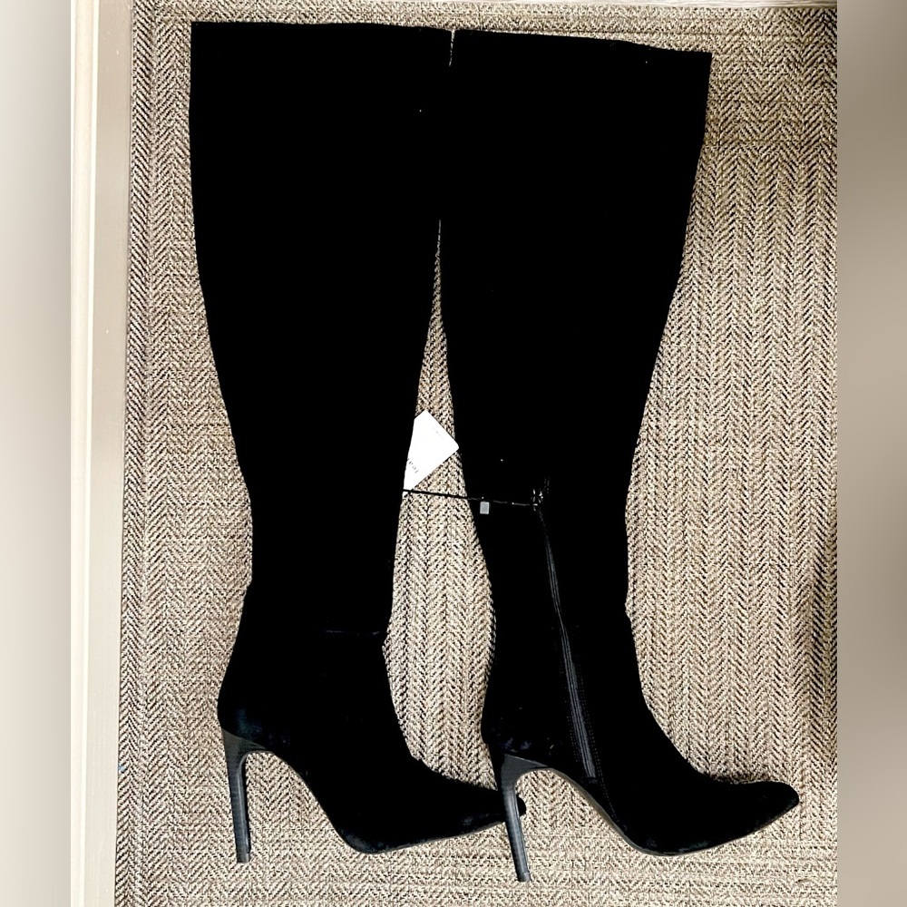 Zara: Size 5/35 Black Thigh High Heeled Boots
